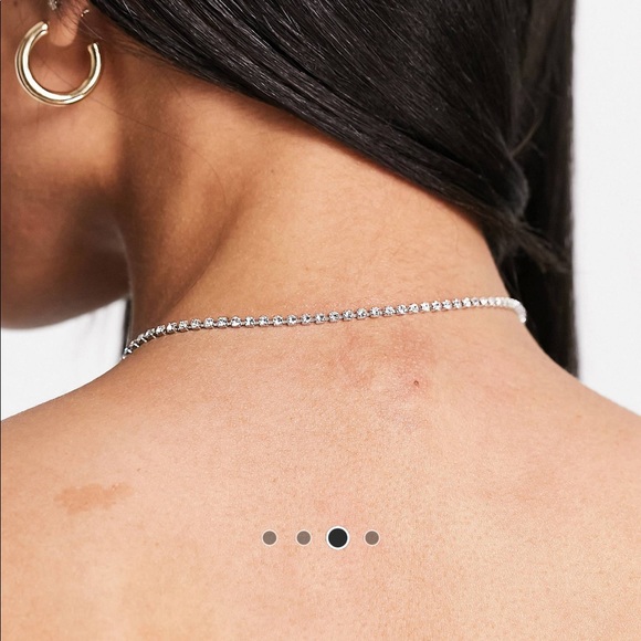 Krystal Swarovski low drop crystal necklace - Picture 3 of 5